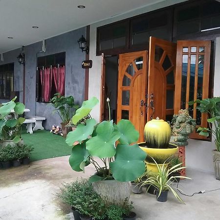 Sawang Guesthouse Ban Sawang Yai Buitenkant foto