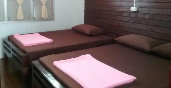 Sawang Guesthouse Ban Sawang Yai Buitenkant foto