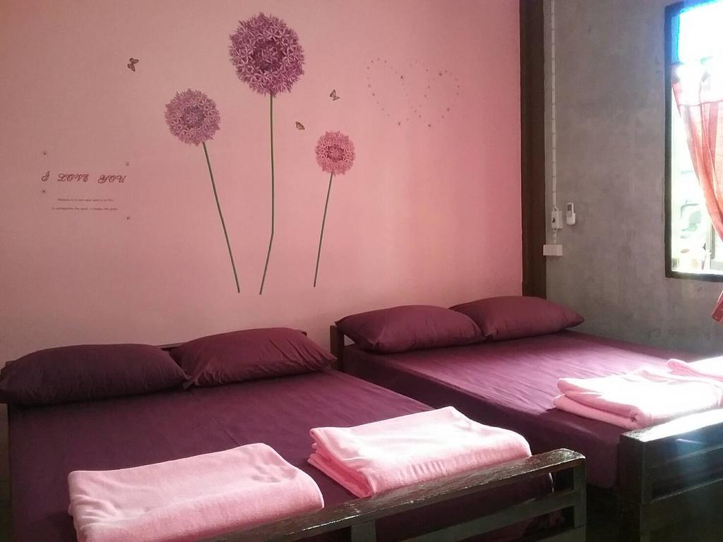 Sawang Guesthouse Ban Sawang Yai Buitenkant foto